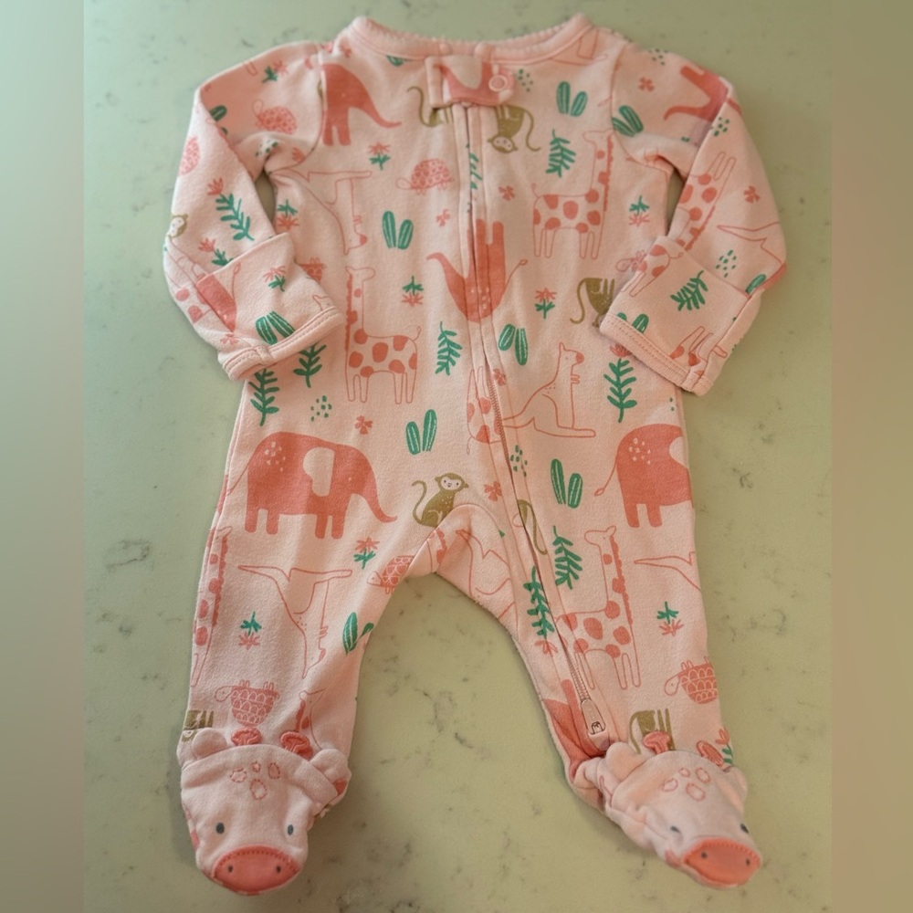 Carter's newborn giraffe footie safari animals pink green🐘🐒🐢🦘🦒🌵